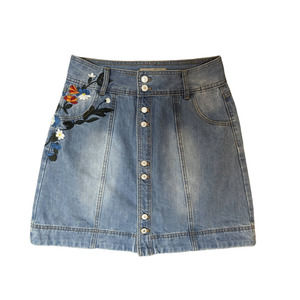 th.reasa Embroidered Denim skirt Size XL.